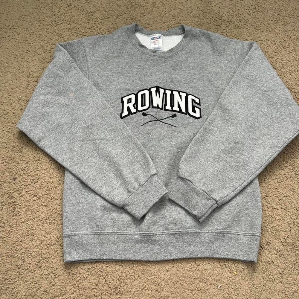 Jerzees Grey crewneck sweatshirt with a vintage‎ Rowing College vibe